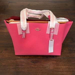 Coach Mollie Tote